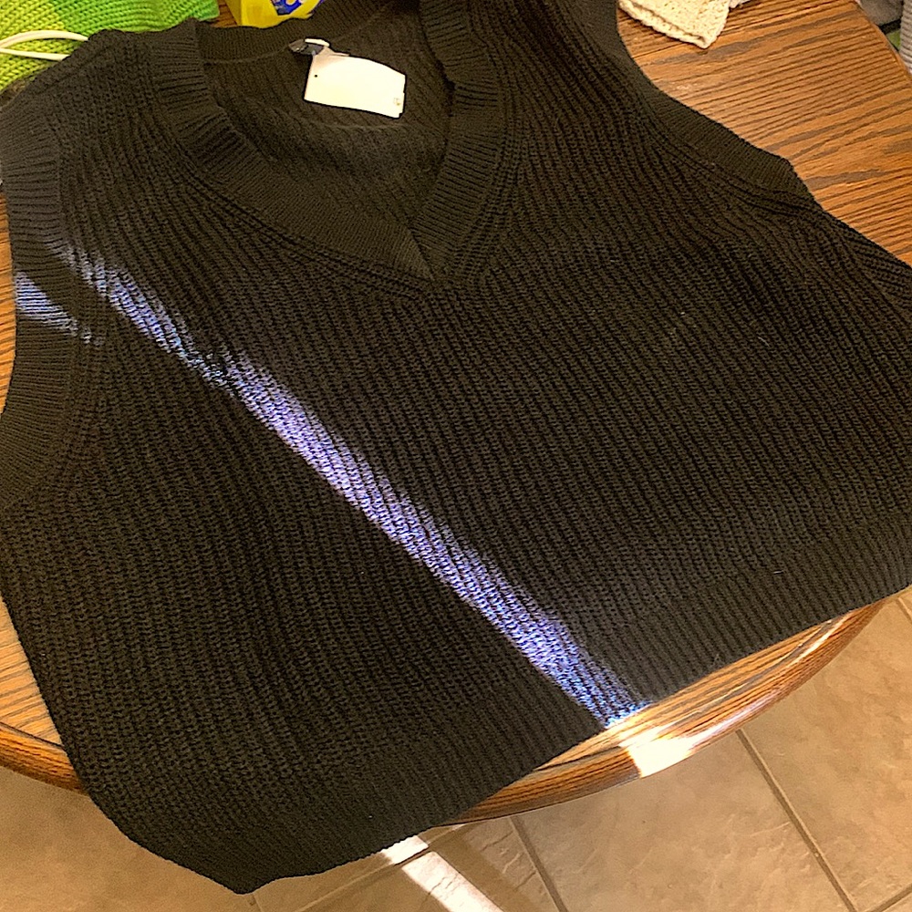 H&M knit v-neck sweater